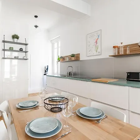 Апартаменты Le 37 - Hypercenter & Modern Дижон