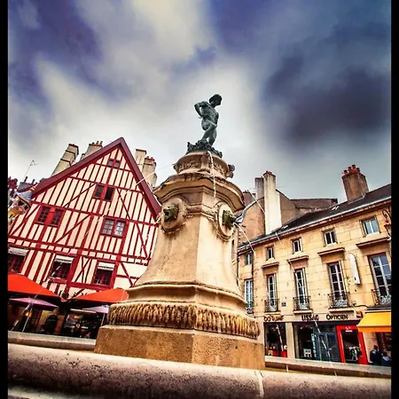 Le 37 - Hypercenter & Modern *